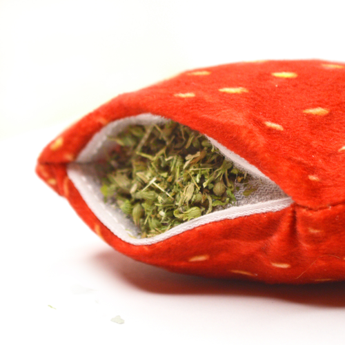 Meowijuana Get Sprung Refillable Strawberry Cat Toy